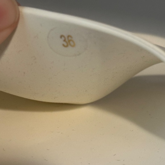 Versace graffiti Medusa-print slides - Picture 6 of 8